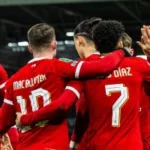 مواجهة مثيرة بين ليفربول وتشيلسي في الدوري الإنجليزي اليوم