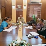 بحيبح: يوجه بتزويد مركز الغسيل الكلوي بتعز بعدد 5000 جلسة اسعافية