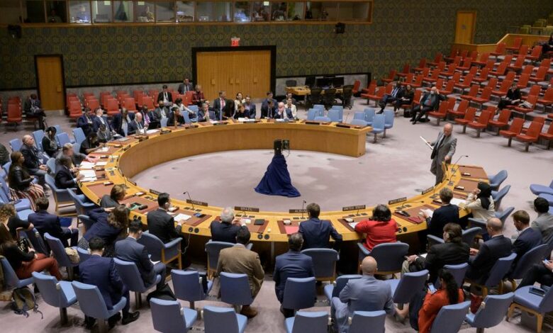 مجلس الأمن يصوت على تمديد ولاية بعثة "أونمها" في اليمن قبل انتهاء فترتها