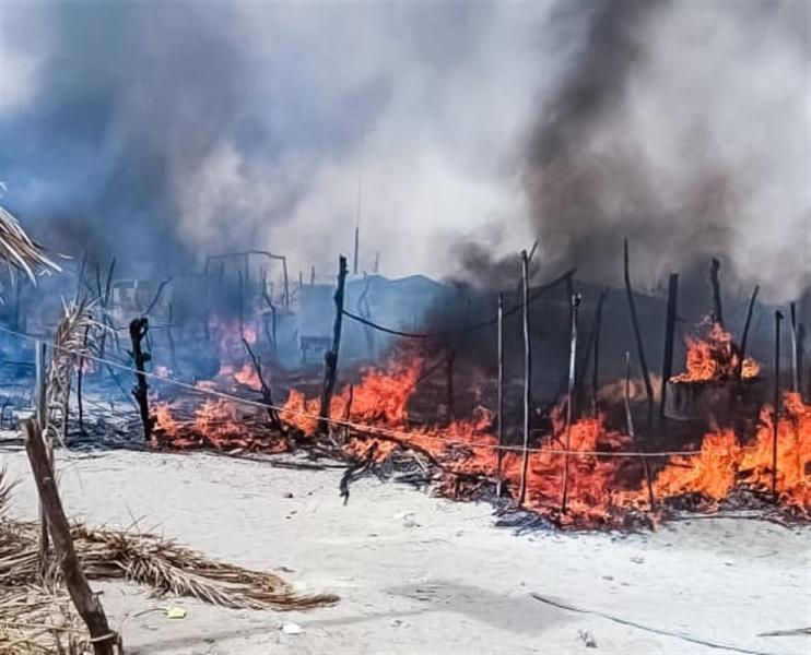 احتراق نحو 60 مأوى لمهاجرين في مأرب: كارثة إنسانية تتطلب تدخلاً عاجلاً