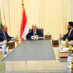 مجلس القيادة الرئاسي اليمني يستنكر العدوان الإسرائيلي ويحمّل الحوثيين مسؤولية التصعيد  