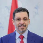 رئيس الوزراء أحمد بن مبارك يوجه بتحسين أوضاع المعلمين، صرف الرواتب بانتظام، واعتماد العلاوات في موازنة 2025.