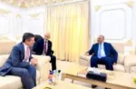 الزبيدي يؤكد استعداد الانتقالي للتعاون مع واشنطن ضد الحوثيين
