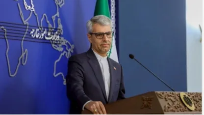 إيران تدين الضربات الأمريكية في اليمن وتصفها بجريمة حرب  