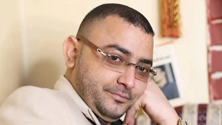 ناشطون ومحامون يستنكرون محاكمة الكاتب ا�...