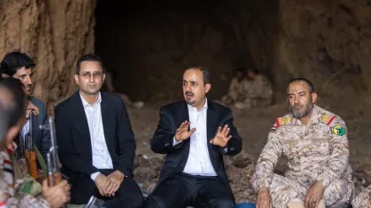 قيادات الشرعية في "كهوف" مأرب: سخرية لاذعة على السوشيال ميديا!