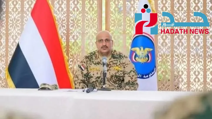 طارق صالح يتهم العليمي بسياسة إقصائية