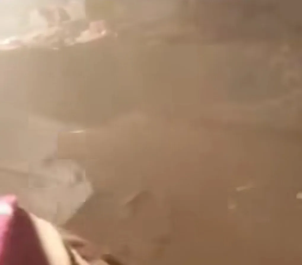 أكثر من 50 قتيلاً و200 مصاب جراء سيول وعاصفة قوية في منفذ الوديعة