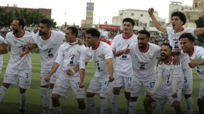 دورينا: العروبة يفوز على الأهلي ويعتلي الصدارة مؤقتا ولقاء الإثارة غدا في سيئون دورينا: العروبة يفوز على الأهلي ويعتلي الصدارة مؤقتا ولقاء الإثارة غدا في سيئون